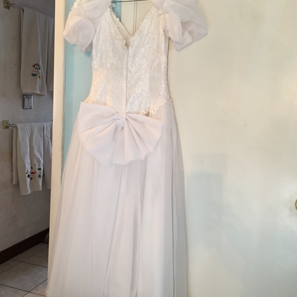 Wedding dress